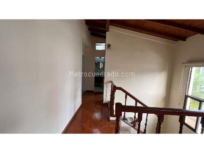 Casa de 5 alcobas en venta en El Dorado, Envigado, 167 m² · foto 17 de 20