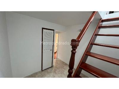 Casa de 5 alcobas en venta en El Dorado, Envigado, 167 m² · foto 19 de 20