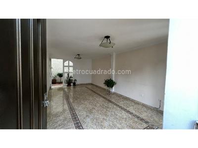 Casa de 5 alcobas en venta en El Dorado, Envigado, 167 m² · foto 3 de 20