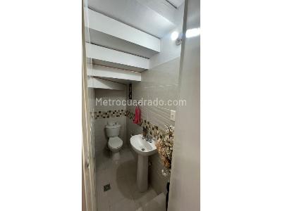 Casa de 5 alcobas en venta en El Dorado, Envigado, 167 m² · foto 9 de 20