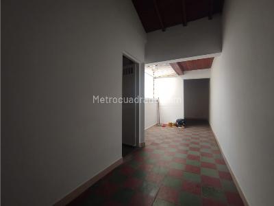 Casa de 4 alcobas en venta en Boston, Medellín, 130 m² · foto 11 de 20
