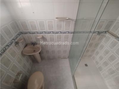 Casa de 4 alcobas en venta en Boston, Medellín, 130 m² · foto 15 de 20