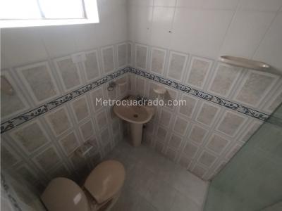 Casa de 4 alcobas en venta en Boston, Medellín, 130 m² · foto 18 de 20