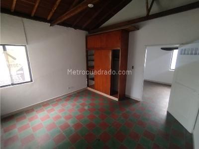 Casa de 4 alcobas en venta en Boston, Medellín, 130 m² · foto 2 de 20