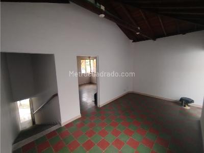Casa de 4 alcobas en venta en Boston, Medellín, 130 m² · foto 4 de 20