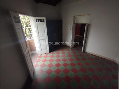 Casa de 4 alcobas en venta en Boston, Medellín, 130 m² · foto 9 de 20