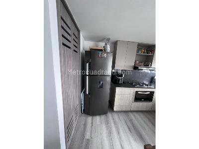 Apartamento de 3 alcobas en venta en Las Palmas, Medellín, 65 m² · foto 7 de 20