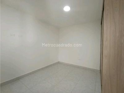 Casa de 3 alcobas en venta en Central, Bello, 85 m² · foto 5 de 13