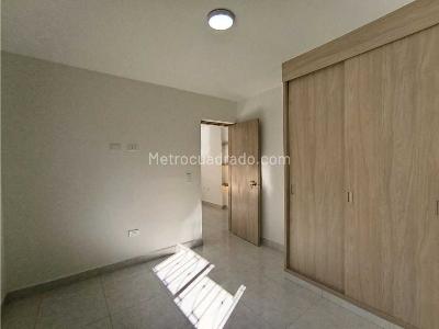 Casa de 3 alcobas en venta en Central, Bello, 85 m² · foto 8 de 13