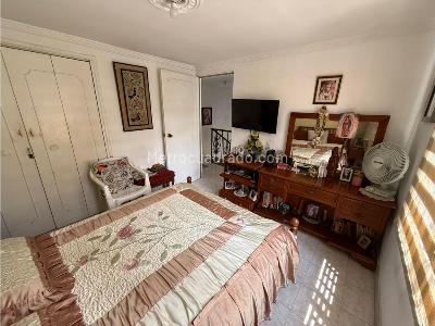 Casa de 3 alcobas en venta en Belen Las Mercedes, Medellín, 242 m² · foto 17 de 20