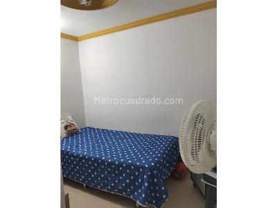 Casa de 4 alcobas en venta en Buenos Aires, Medellín, 43 m² · foto 11 de 17