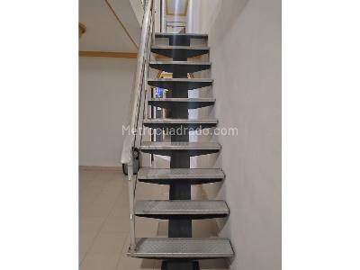 Casa de 4 alcobas en venta en Buenos Aires, Medellín, 43 m² · foto 12 de 17
