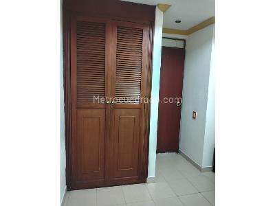 Casa de 4 alcobas en venta en Buenos Aires, Medellín, 43 m² · foto 13 de 17
