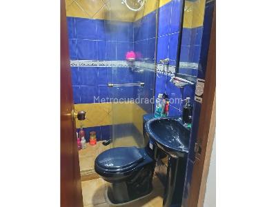 Casa de 4 alcobas en venta en Buenos Aires, Medellín, 43 m² · foto 9 de 17