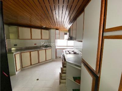 Apartamento en venta en Prado, Medellín · foto 4 de 20