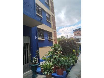 Apartamento en venta en Manrique, Medellín · foto 2 de 10