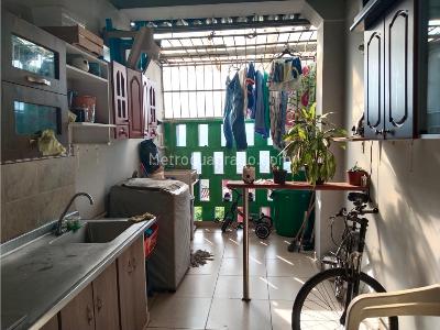 Apartamento en venta en Manrique, Medellín · foto 8 de 10