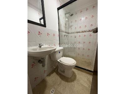 Apartamento de 3 alcobas en venta en Villa Hermosa, Medellín, 62 m² · foto 4 de 7