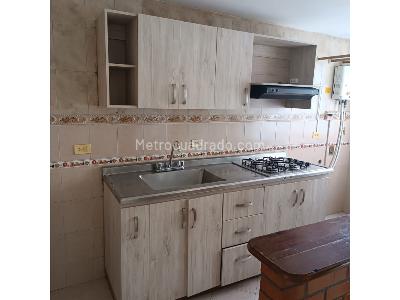 Apartamento en venta en Bombona 1, Medellín · foto 2 de 15