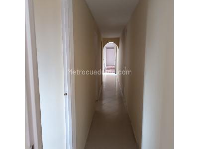 Apartamento en venta en Bombona 1, Medellín · foto 5 de 15