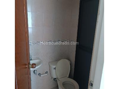 Apartamento en venta en Bombona 1, Medellín · foto 10 de 15