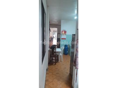 Casa de 3 alcobas en venta en El Mirador, Bello, 190 m² · foto 3 de 7