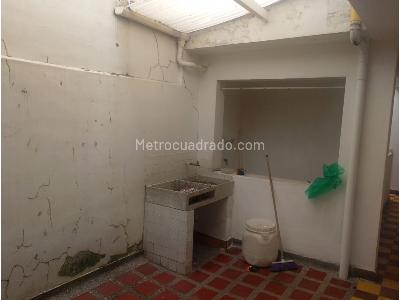 Casa de 5 alcobas en venta en Manrique, Medellín, 120 m² · foto 6 de 10
