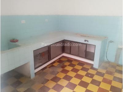 Casa de 5 alcobas en venta en Manrique, Medellín, 120 m² · foto 7 de 10