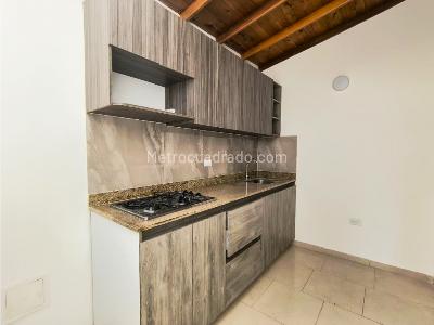 Apartamento de 4 alcobas en venta en Villa Lia, Itagüí, 45 m² · foto 2 de 20