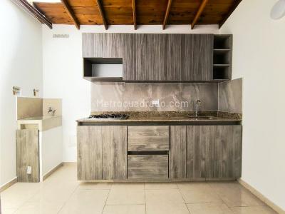 Apartamento de 4 alcobas en venta en Villa Lia, Itagüí, 45 m² · foto 3 de 20