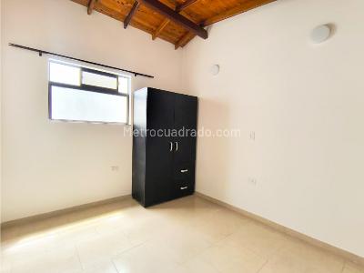 Apartamento de 4 alcobas en venta en Villa Lia, Itagüí, 45 m² · foto 11 de 20