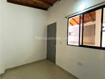 Apartamento de 4 alcobas en venta en Villa Lia, Itagüí, 45 m² · foto 17 de 20
