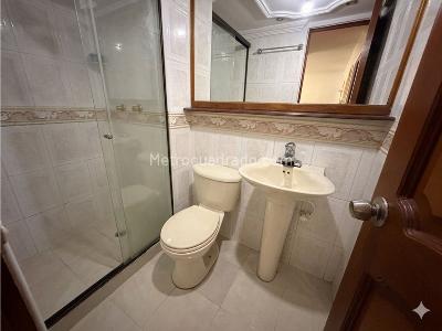Casa de 3 alcobas en venta en Monteclaro, Medellín, 72 m² · foto 7 de 8