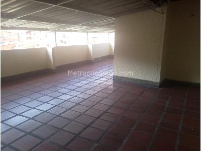 Apartamento en venta en Buenos Aires, Medellín · foto 2 de 15