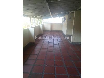 Apartamento en venta en Buenos Aires, Medellín · foto 3 de 15