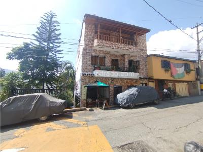 Casa de 5 alcobas en venta en Las Palmas, Medellín, 170 m² · foto 4 de 20