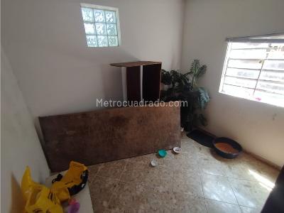 Casa de 5 alcobas en venta en Las Palmas, Medellín, 170 m² · foto 12 de 20