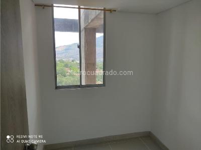 Apartamento de 2 alcobas en venta en Robledo Pilarica, Medellín, 37 m² · foto 7 de 11