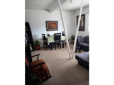 Casa de 5 alcobas en venta en Las Palmas, Medellín, 95 m² · foto 10 de 14
