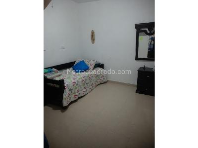Casa de 5 alcobas en venta en Las Palmas, Medellín, 95 m² · foto 3 de 14