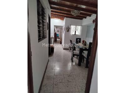 Casa de 3 alcobas en venta en Buenos Aires Medellin, Medellín, 138 m² · foto 6 de 12