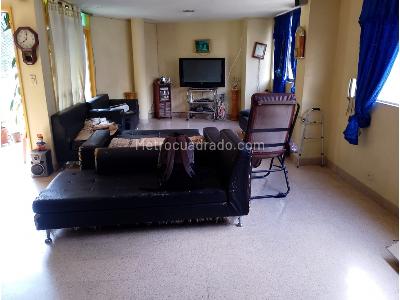 Apartamento en venta en La Candelaria, Medellín · foto 2 de 11