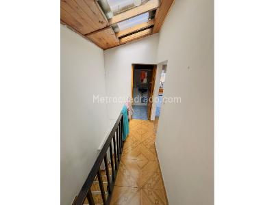 Casa de 3 alcobas en venta en Campo Valdes, Medellín, 200 m² · foto 12 de 18