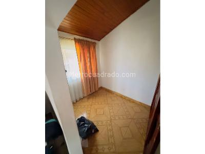 Casa de 3 alcobas en venta en Campo Valdes, Medellín, 200 m² · foto 16 de 18