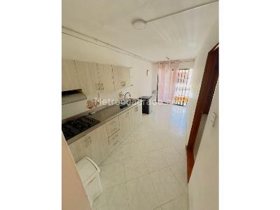 Casa de 3 alcobas en venta en Campo Valdes, Medellín, 200 m² · foto 6 de 18