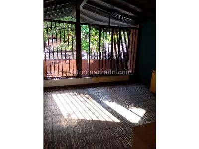 Casa de 5 alcobas en venta en Santa Monica, Medellín, 100 m² · foto 2 de 20