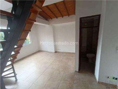 Apartamento en venta en La Milagrosa, Medellín · foto 16 de 18