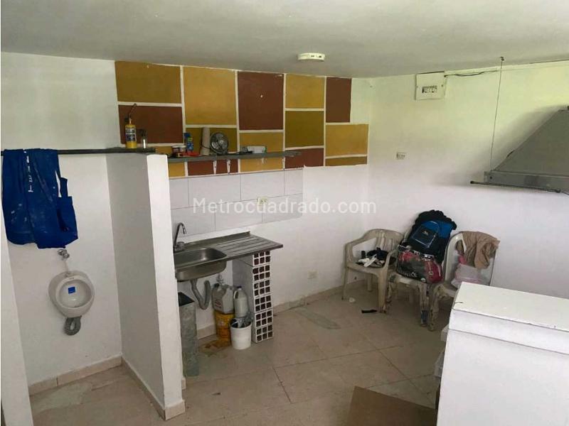 Local Comercial en Arriendo, La Doctora, Sabaneta - Vista 3