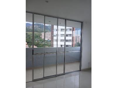 Apartamento de 3 alcobas en venta en Molinares, Bello, 92 m² · foto 9 de 14