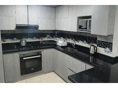 Casa de 4 alcobas en venta en Campo Valdes, Medellín, 132 m² · foto 2 de 20